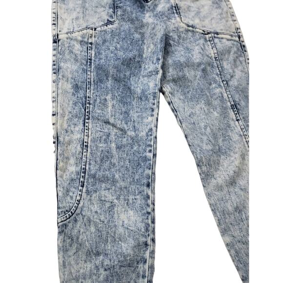 RETROFÊTE Myla Acid Wash Cropped acid-wash high-rise tapered jeans size 28 - Picture 10 of 15